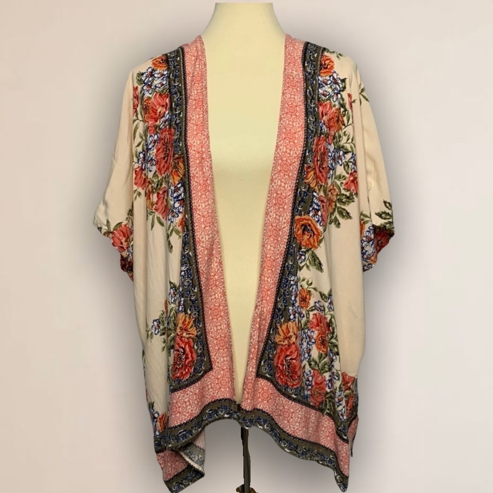 Angie Kimono Loose Fit Boho Style with Lovely Floral Pattern